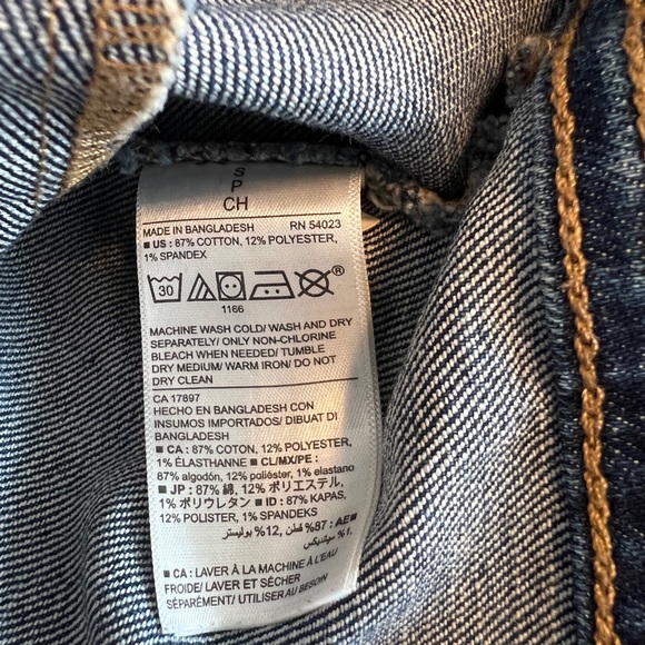 Old Navy Denim Jacket size Small - Picture 5 of 6